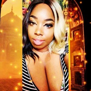 Meet your Posher, Latoya